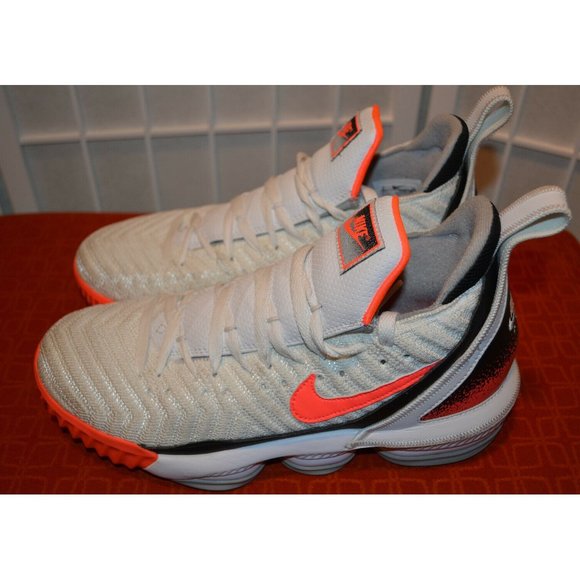 Nike Air Zoom Lebron 16 \